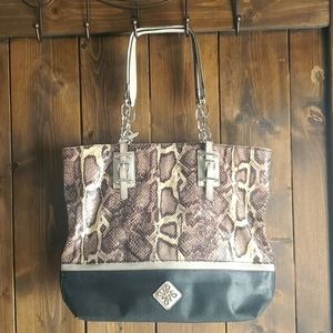 Simply Vera snakeskin shoulder bag